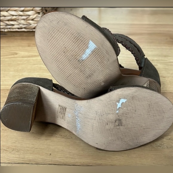 Seychelles Whipstitch Party Up Heals in Olive Suede - Picture 3 of 9